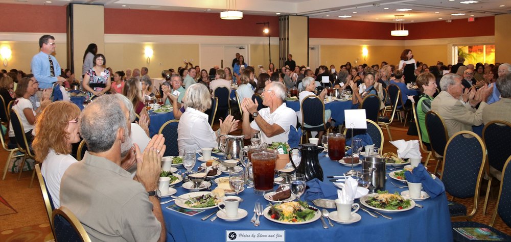 Dinning table full with peoples