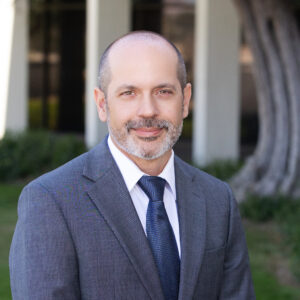 Carlos A. Hernandez headshot